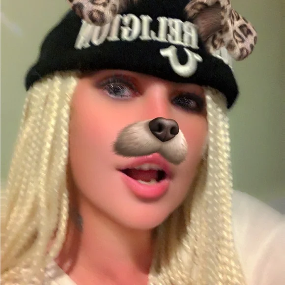 #101 Wig braids - Picture 4 of 8